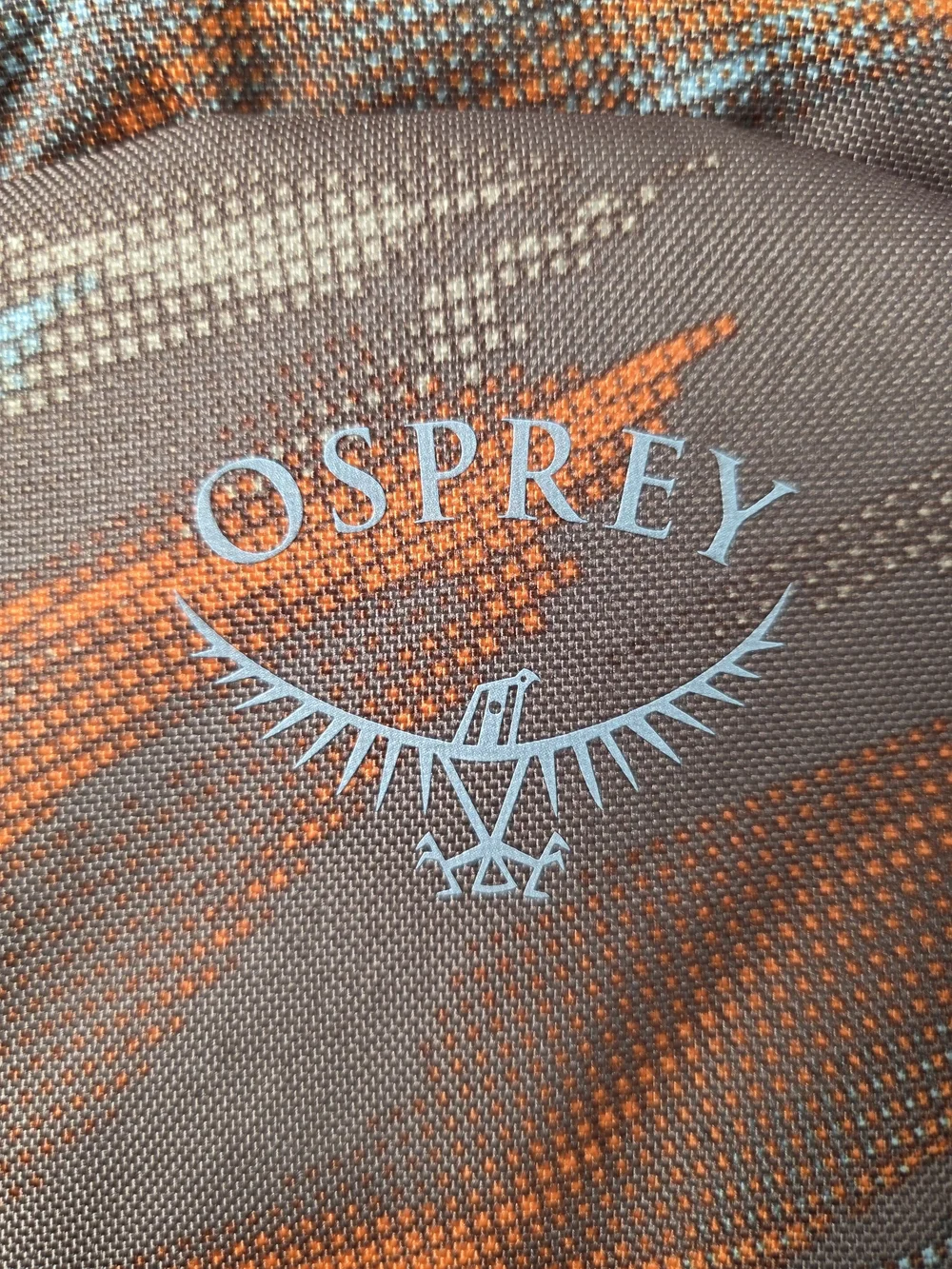 OSPREY Smoky Desert Print Daylite Backpack in Brown with Orange and Blue Accents